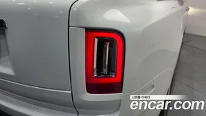 Rolls-Royce Cullinan, 2022 — миниатюра 9