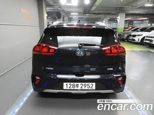 Kia Niro, 2020 — миниатюра 4