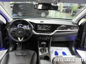 Kia Niro, 2020 — миниатюра 6