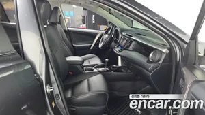 Toyota RAV4, 2018 — миниатюра 11