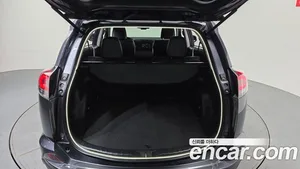 Toyota RAV4, 2018 — миниатюра 20