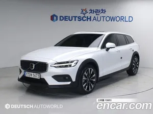 Volvo V60, 2023 — миниатюра 1
