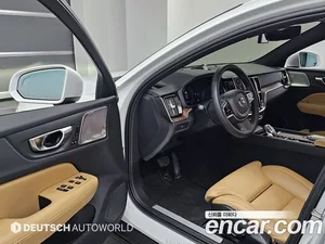 Volvo V60, 2023 — миниатюра 11