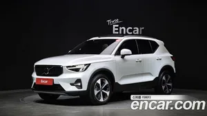 Volvo XC40, 2023 — миниатюра 1