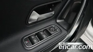 Mercedes-Benz A-Class, 2021 — миниатюра 31