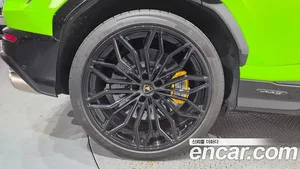 Lamborghini Urus, 2025 — миниатюра 4