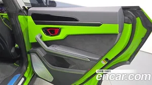 Lamborghini Urus, 2025 — миниатюра 14
