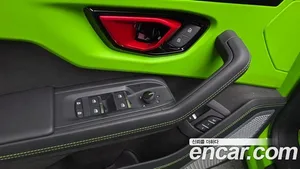 Lamborghini Urus, 2025 — миниатюра 29