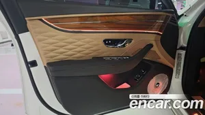 Bentley Flying Spur, 2022 — миниатюра 7