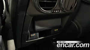 Land Rover Discovery, 2015 — миниатюра 20