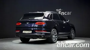Bentley Bentayga, 2022 — миниатюра 2