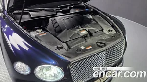 Bentley Bentayga, 2022 — миниатюра 6