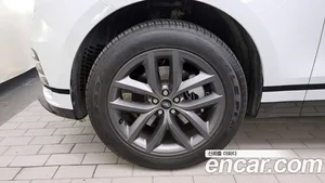 Land Rover Range Rover Velar, 2025 — миниатюра 5