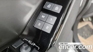Land Rover Range Rover Velar, 2025 — миниатюра 33
