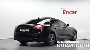 Maserati Ghibli, 2017 — миниатюра 1
