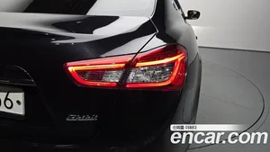 Maserati Ghibli, 2017 — миниатюра 8