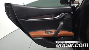 Maserati Ghibli, 2017 — миниатюра 14