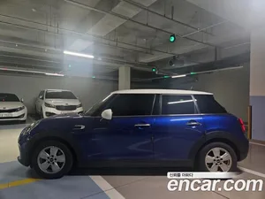 Mini Cooper, 2018 — миниатюра 3