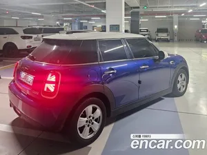 Mini Cooper, 2018 — миниатюра 5