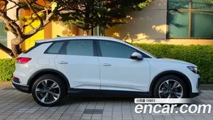 Audi Q4 e-tron, 2022 — миниатюра 7