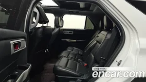 Ford Explorer, 2021 — миниатюра 12