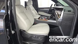 Cadillac Escalade, 2025 — миниатюра 11