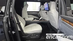 Cadillac Escalade, 2025 — миниатюра 12