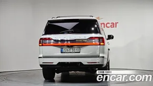 Lincoln Navigator, 2021 — миниатюра 4