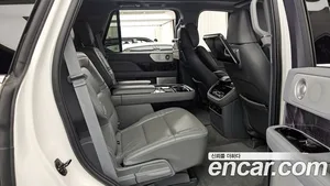 Lincoln Navigator, 2021 — миниатюра 18