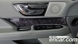 Lincoln Navigator, 2021 — миниатюра 32