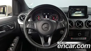 Mercedes-Benz B-Class, 2018 — миниатюра 19