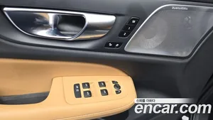 Volvo V60, 2023 — миниатюра 32