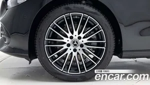 Mercedes-Benz C-Class, 2025 — миниатюра 5