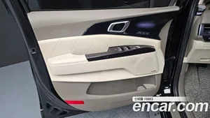 Kia Carnival, 2023 — миниатюра 14