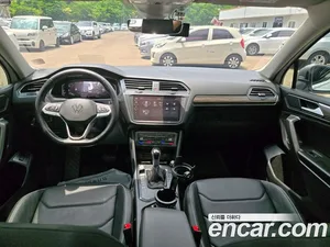 Volkswagen Tiguan, 2023 — миниатюра 9