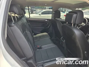 Volkswagen Tiguan, 2023 — миниатюра 14