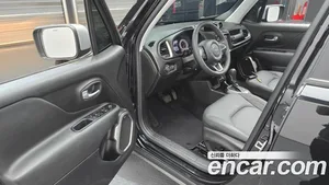 Jeep Renegade, 2022 — миниатюра 13