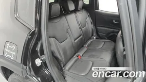 Jeep Renegade, 2022 — миниатюра 16