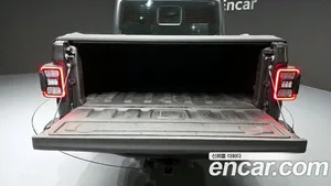 Jeep Gladiator, 2020 — миниатюра 20
