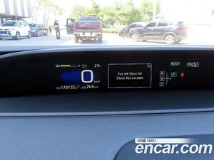 Toyota Prius, 2018 — миниатюра 9