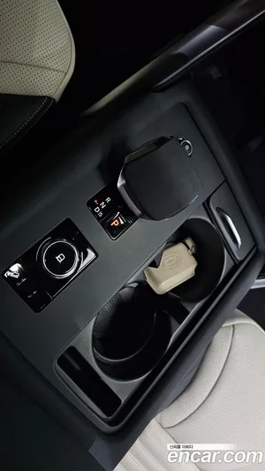 Land Rover Discovery, 2023 — миниатюра 11