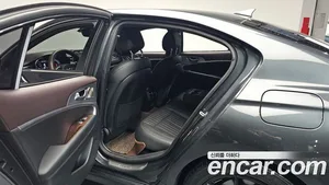 Genesis G70, 2019 — миниатюра 16