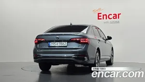 Volkswagen Jetta, 2023 — миниатюра 4
