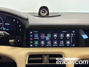 Porsche Taycan, 2023 — миниатюра 14