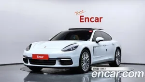 Porsche Panamera, 2018 — миниатюра 1