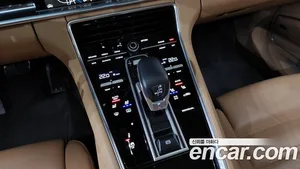 Porsche Panamera, 2018 — миниатюра 12