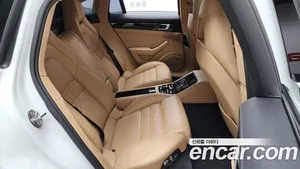 Porsche Panamera, 2018 — миниатюра 17