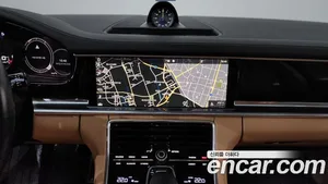Porsche Panamera, 2018 — миниатюра 20