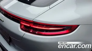 Porsche Panamera, 2018 — миниатюра 9