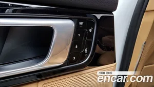 Porsche Panamera, 2018 — миниатюра 34